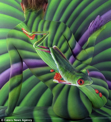 Craig tracy body painting full size