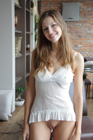 Girls with tops no bottoms 600X900 jpeg