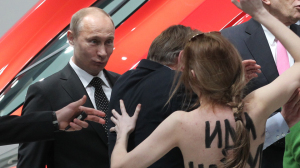 Vladimir putin topless girl 960X540 jpeg