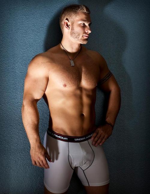 Jake pavelka underwear bulge full size