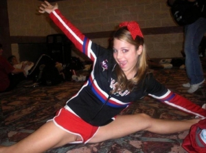 Cheerleader accidental pussy slips 700X522 jpeg