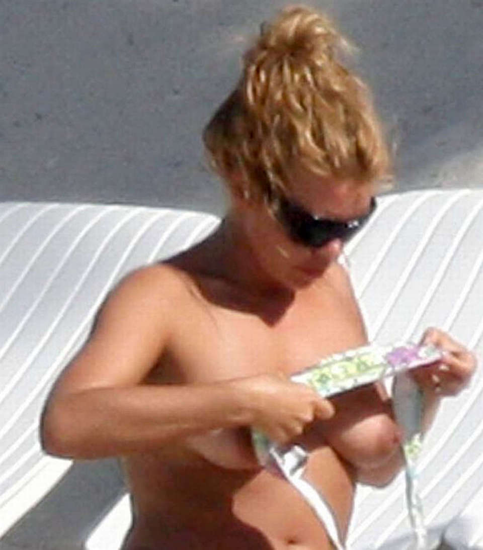 Billie piper tits full size