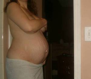 Baby at 28 weeks pregnant 600X520 jpeg