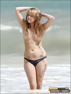 Peaches geldof nude 400X532 jpeg