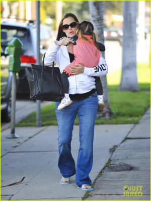 Jennifer garner kiss 920X1222 jpeg