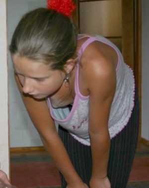 Young girls accidental flashing 700X884 jpeg
