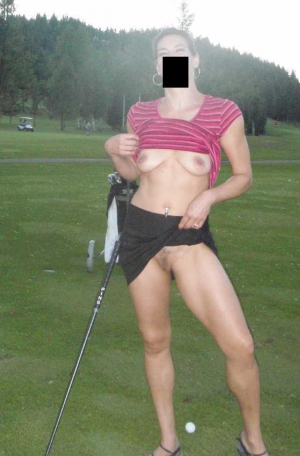 Naked girls playing nude golf 640X973 jpeg