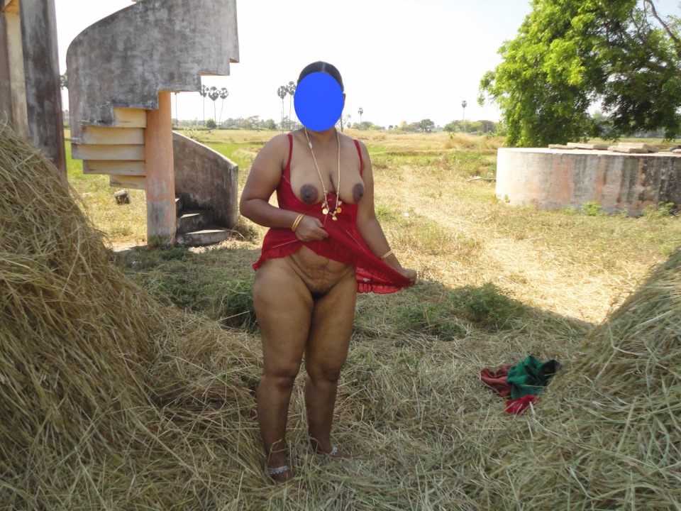 Desi outdoor nude full size