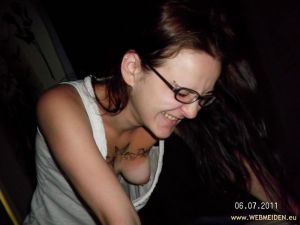 Amateur voyeur nip slip 960X720 jpeg