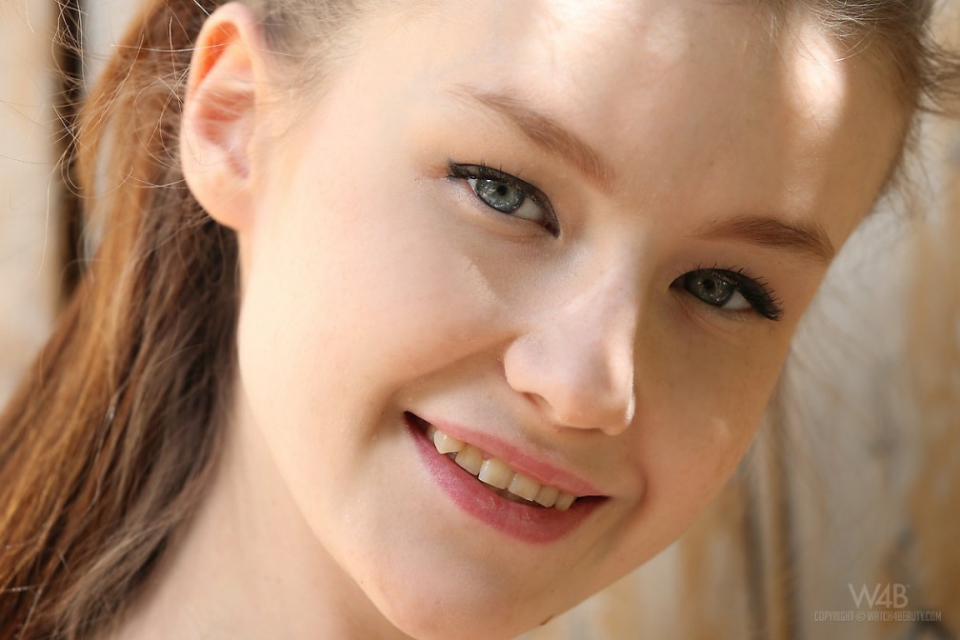 Emily bloom nude full size