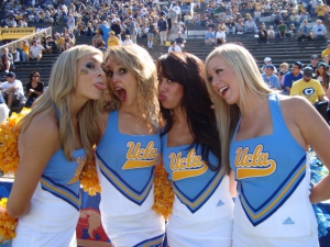 Ucla cheerleaders 604X453 jpeg