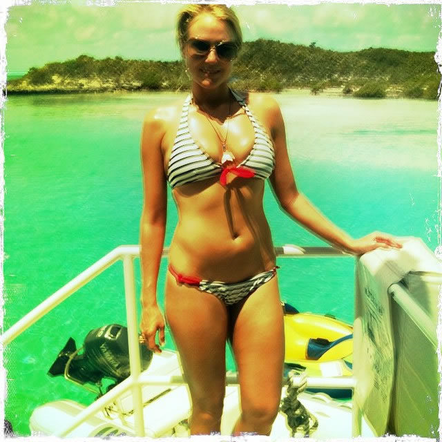 Jewel kilcher bikini full size