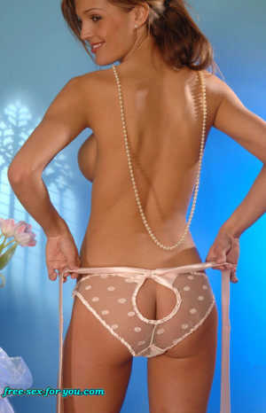 Danielle lloyd topless 500X777 jpeg